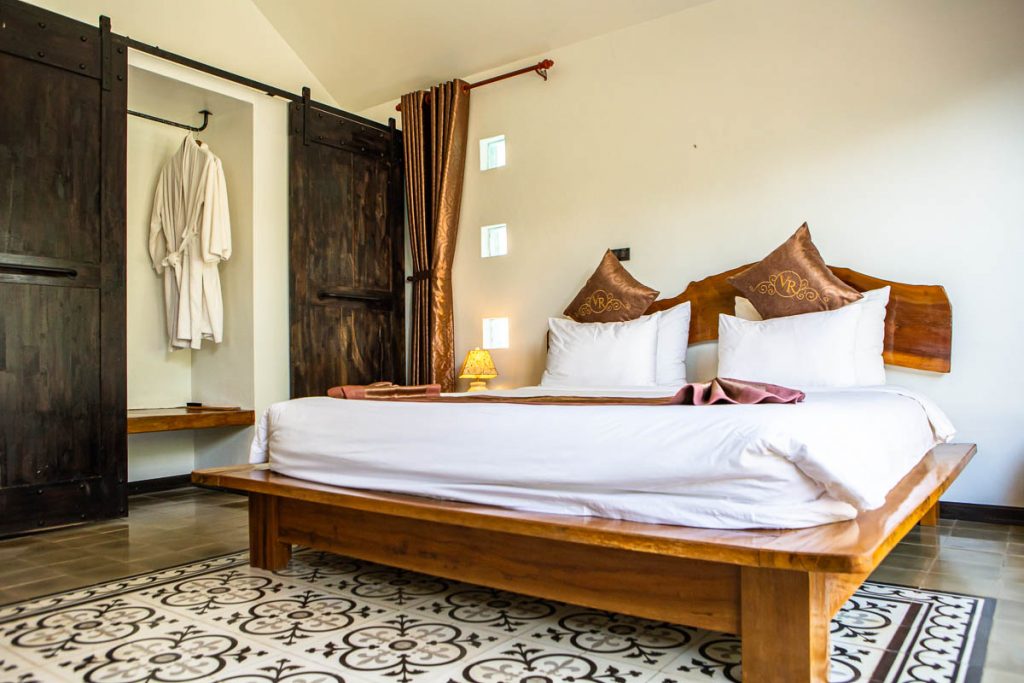 Room Victory Road Villas