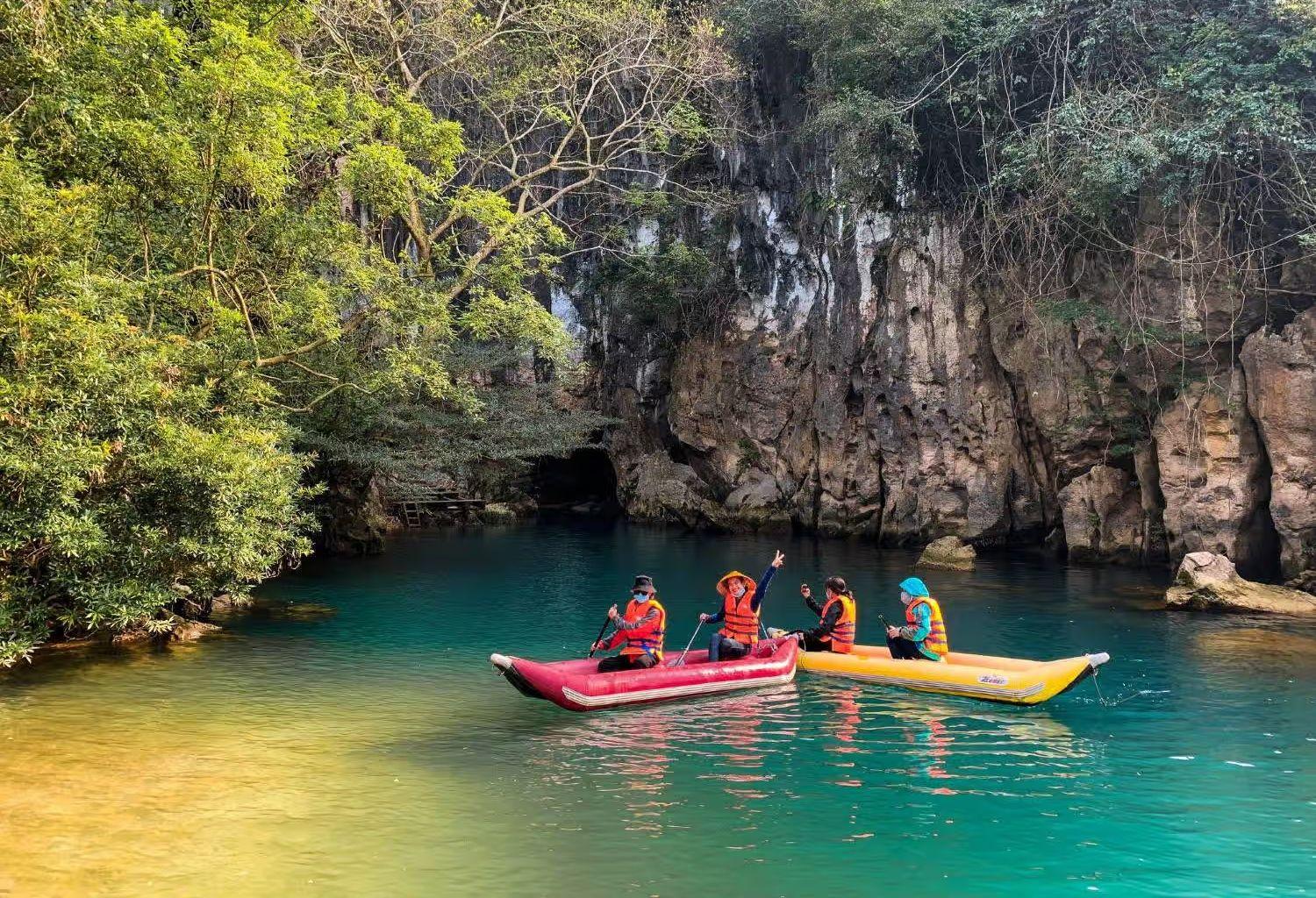Kayaking on the Chay River in Phong Nha